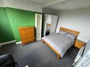 1 bedroom house share to rent