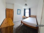 1 bedroom house share to rent