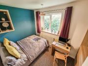 1 bedroom house share to rent