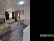 1 bedroom house share to rent