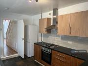 1 bedroom house share to rent