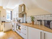 1 bedroom house share to rent
