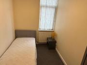 1 bedroom house share to rent