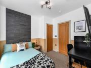 1 bedroom house share to rent