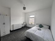 1 bedroom house share to rent