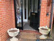 1 bedroom house share to rent