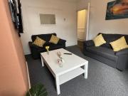 1 bedroom house share to rent