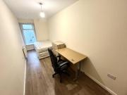 1 bedroom house share to rent