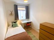 1 bedroom house to rent