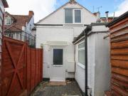 1 bedroom house to rent