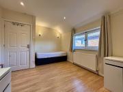 1 bedroom house to rent