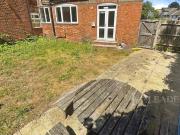 1 bedroom house to rent