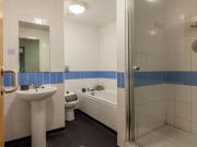 1 bedroom in a flat share to rent