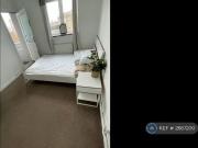 1 bedroom in a flat share to rent