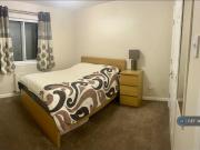 1 bedroom in a flat share to rent