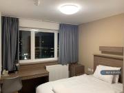 1 bedroom in a flat share to rent