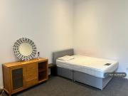 1 bedroom in a flat share to rent