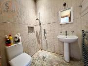 1 bedroom in a house share to rent