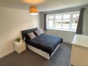 1 bedroom in a house share to rent