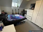 1 bedroom in a house share to rent