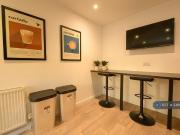 1 bedroom in a house share to rent