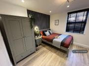 1 bedroom in a house share to rent