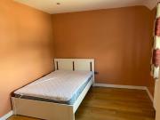 1 bedroom in a house share to rent