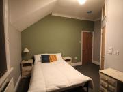 1 bedroom in a house share to rent