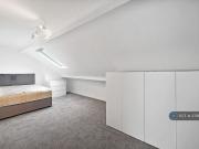 1 bedroom in a house share to rent