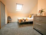 1 bedroom in a house share to rent