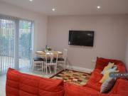 1 bedroom in a house share to rent
