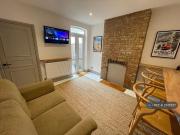 1 bedroom in a house share to rent