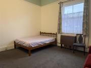 1 bedroom in a house share to rent