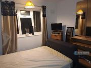 1 bedroom in a house share to rent