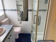 1 bedroom in a house share to rent