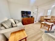 1 bedroom in a house share to rent