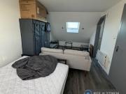 1 bedroom in a house share to rent