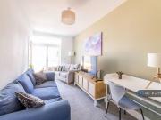 1 bedroom in a house share to rent