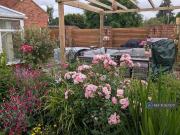 1 bedroom in a house share to rent