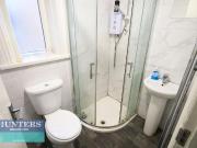 1 bedroom in a house share to rent