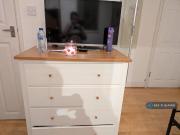 1 bedroom in a house share to rent