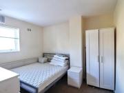 1 bedroom in a house share to rent