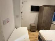 1 bedroom in a house share to rent