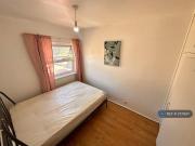 1 bedroom in a house share to rent