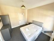 1 bedroom in a house share to rent