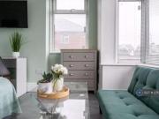 1 bedroom in a house share to rent