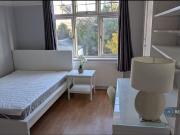 1 bedroom in a house share to rent