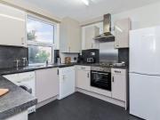 5 bedroom flat to rent