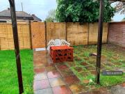 1 bedroom in a house share to rent