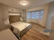 1 bedroom in a house share to rent